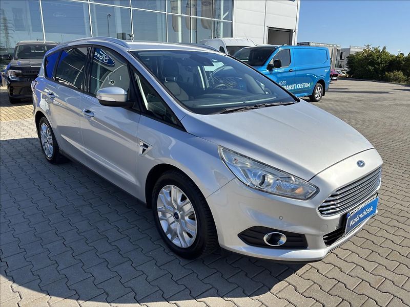 Ford S-MAX 2,0 TDCi 88 kW Trend - fotka 7 z 41