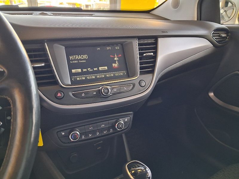 Opel Crossland X 1.2T 81kW 2019 - fotka 13 z 14