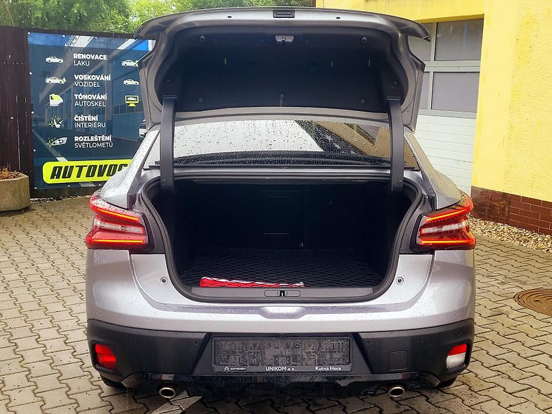 Citroën C4 X 96kW AT8 *SERV.KNÍŽKA*      - fotka 11 z 55