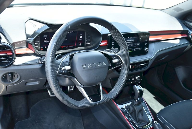 Škoda Fabia (2025) Monte Carlo 1.0 TSI 85kW DSG - fotka 12 z 31