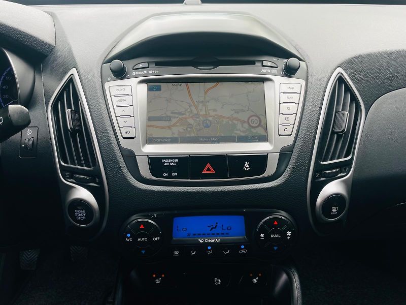 Hyundai ix35 2.0i 4x4 1MAJIITEL KAMER TAŽNÉ - fotka 38 z 46