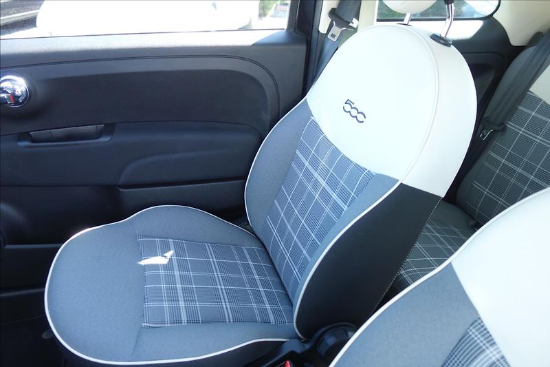 Fiat 500C 1,0 i BSG, SERVIS. KN., NAVI. - fotka 11 z 41