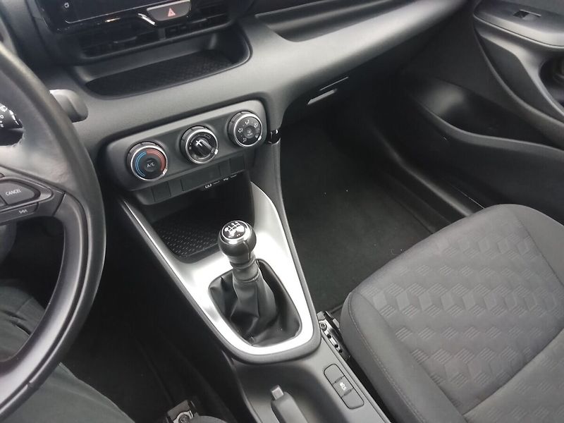 Toyota Yaris 1.5i 92KW 2024 - fotka 9 z 9