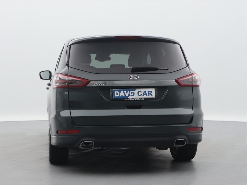 Ford S-MAX 2,0 TDCI 140kW Aut. Titanium - fotka 6 z 32