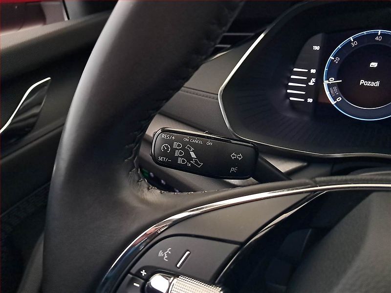 Škoda Octavia (2021) 1.5 TSI, Tempomat - fotka 16 z 19