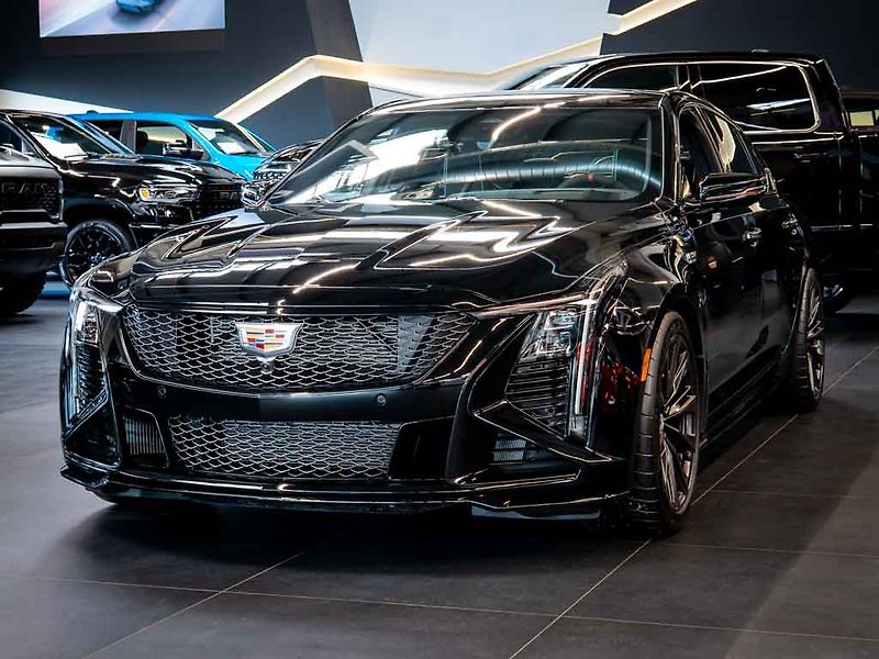 Cadillac CT5 (2026) 6.2 Supercharged V Blackwing - fotka 1 z 42