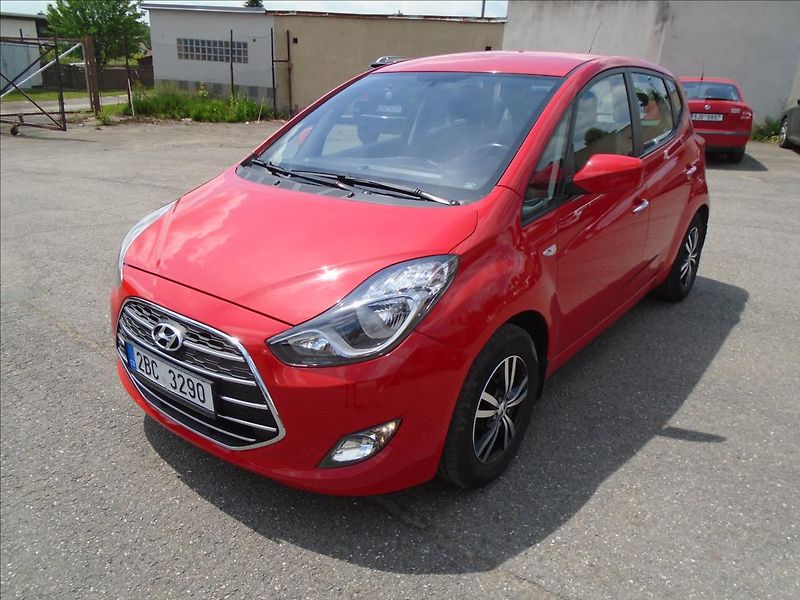 Hyundai ix20 1,6 - fotka 1 z 24