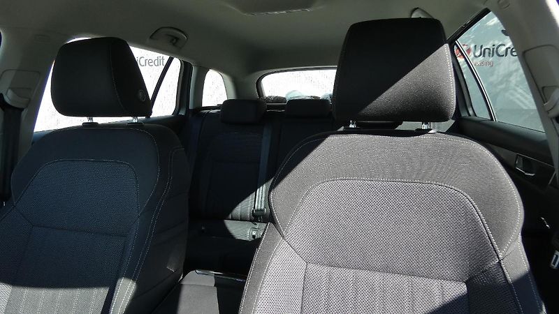 Škoda Superb Combi 2,0 TDI DSG Style - fotka 7 z 25