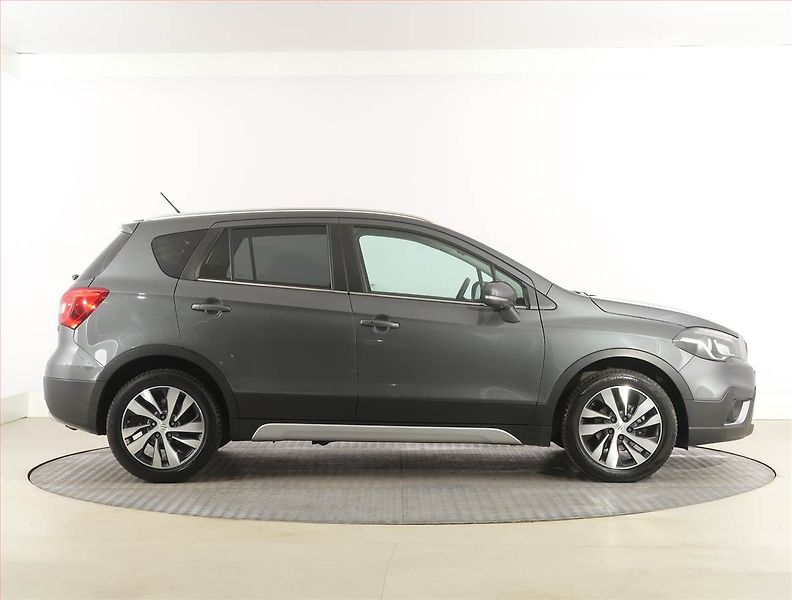 Suzuki SX4 S-Cross (2018) 1.4 BoosterJet, ČR,1.maj - fotka 6 z 21