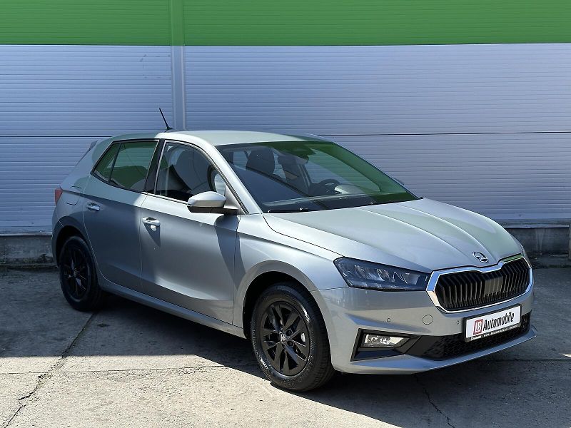 Škoda Fabia 1.0TSi 95PS LED V.Cockpit 2Z.C - fotka 3 z 40