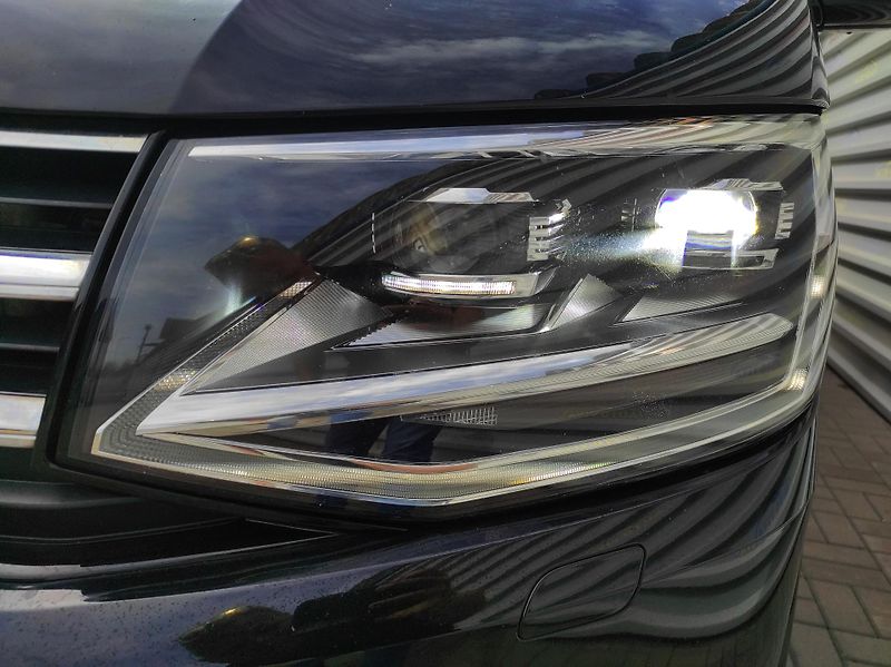Volkswagen Multivan 2,0TDi DSG,4x4,Highline,7 míst - fotka 12 z 59