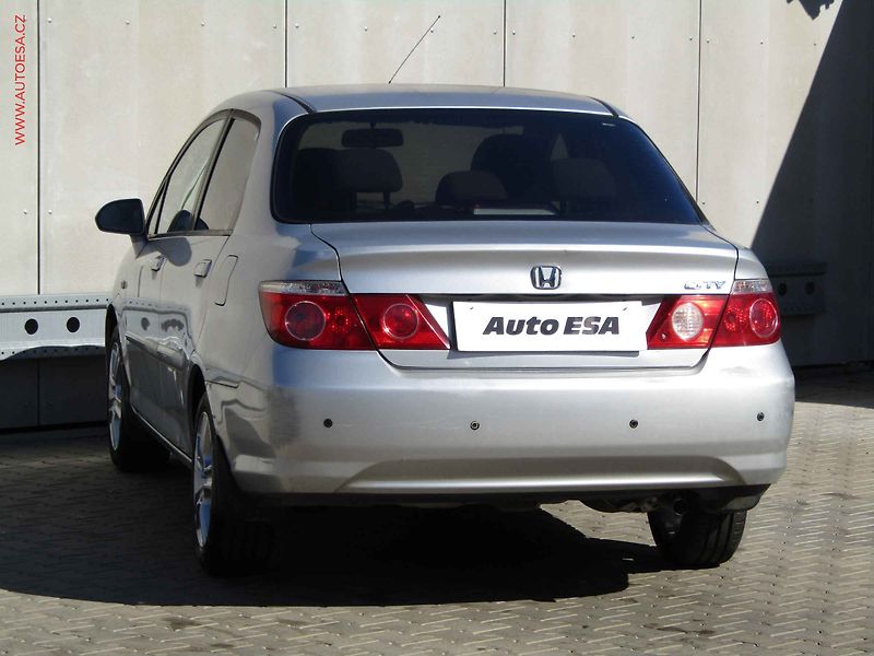 Honda City (2006) 1.4i, 1.maj,ČR, AC, STK9/28 - fotka 6 z 16