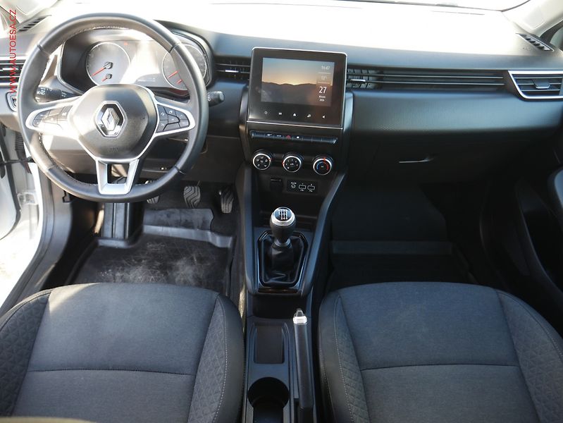 Renault Clio (2022) 1.0 TCe, 2.maj,ČR - fotka 7 z 17