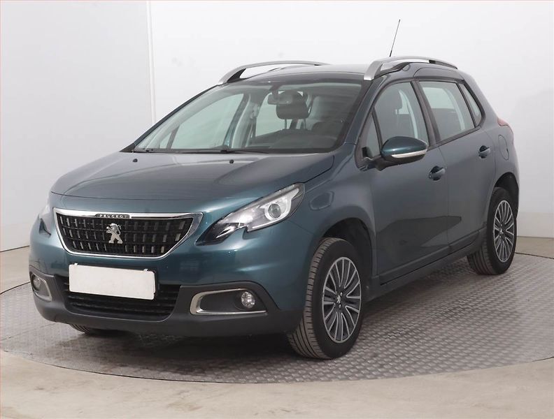 Peugeot 2008 (2018) 1.2 PureTech, Serv.kniha - fotka 2 z 16