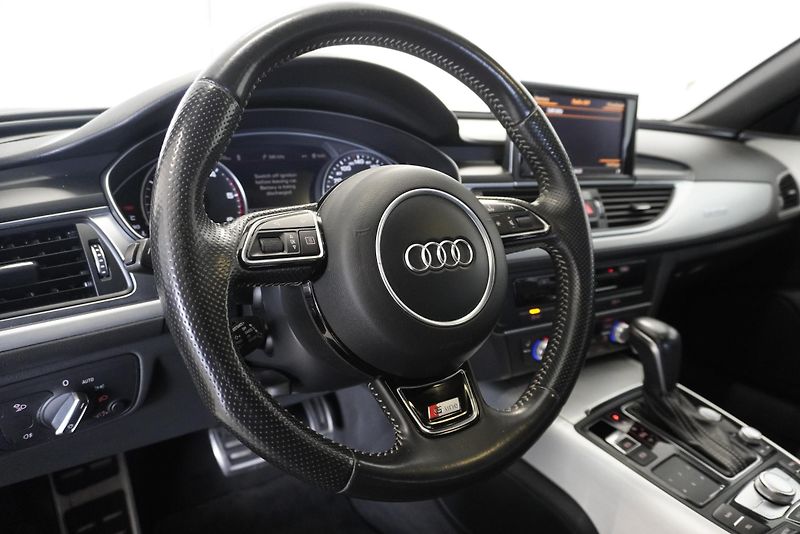 Audi A6 3.0 TDI QUATTRO S-LINE AUTOMAT - fotka 16 z 35