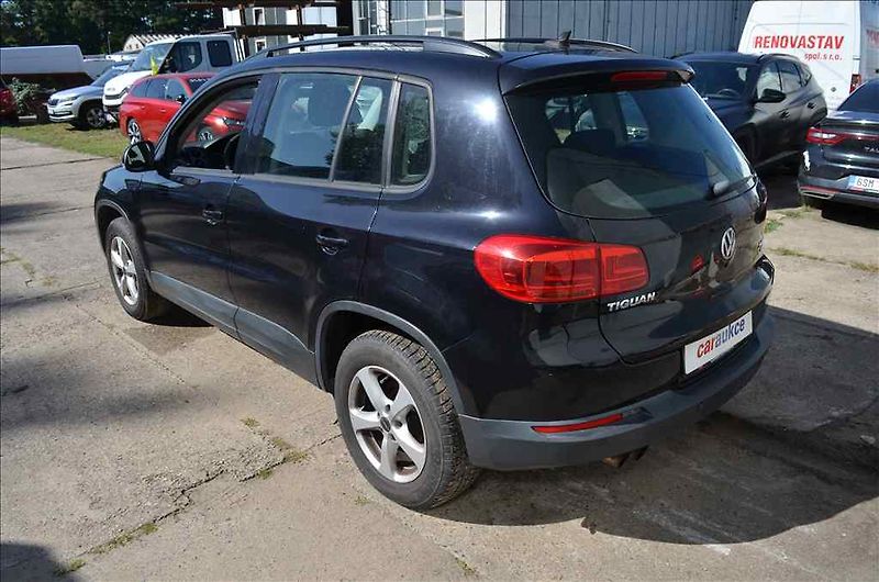 Volkswagen Tiguan (2013) 2,0 TDI MOTION DSG - fotka 6 z 21