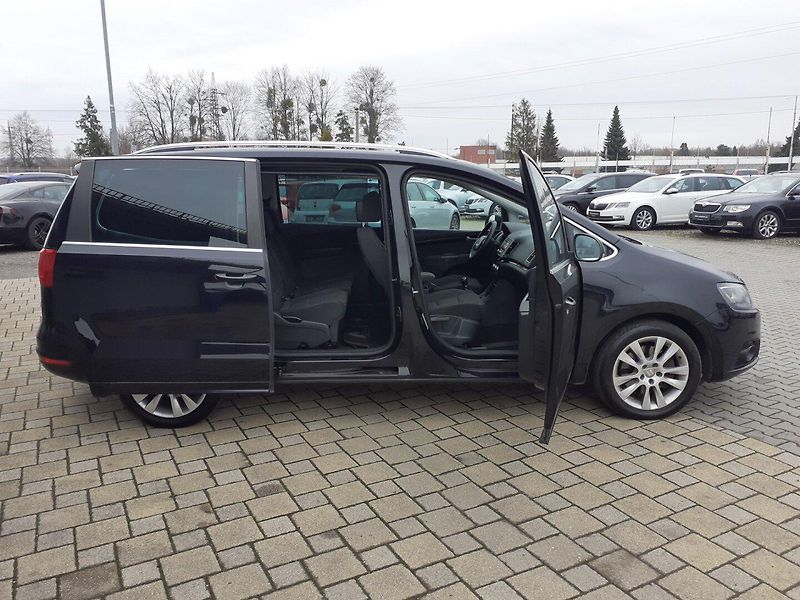 Seat Alhambra (2014) 2.0 TDi 4x4 7.MÍST - fotka 4 z 48