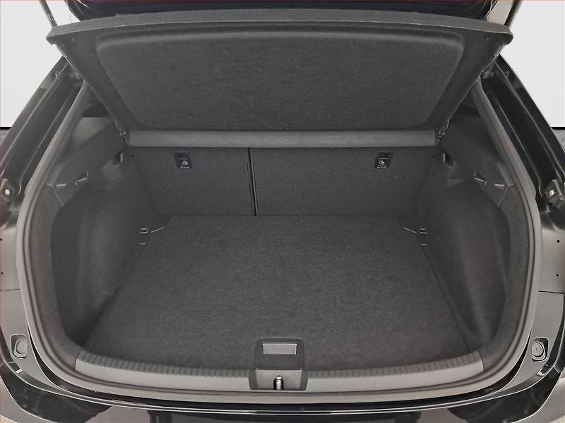 Volkswagen Taigo (2024) R-Line 1.0 TSI - fotka 14 z 25