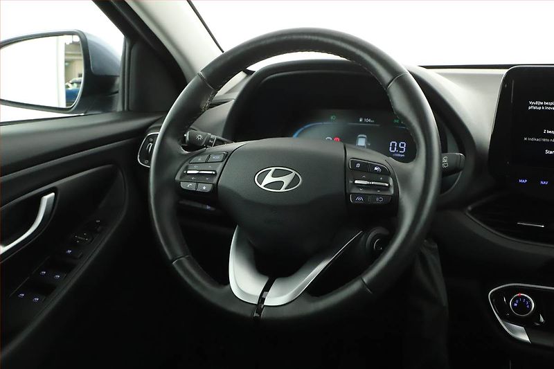 Hyundai i30 (2025) 1.5 DPI, ČR,1.maj, Serv.kniha - fotka 8 z 16