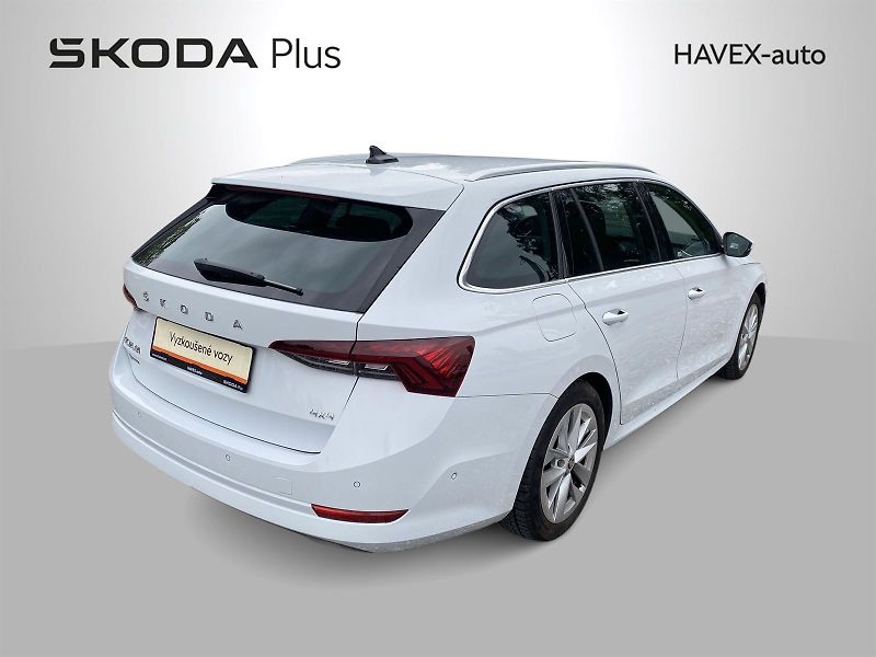Škoda Octavia (2022) Combi 2.0 TDI 4x4 DSG Style+ - fotka 2 z 36
