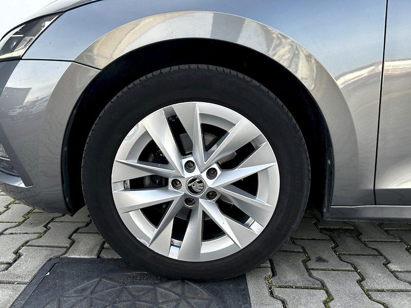 Škoda Octavia (2022) Combi 2.0 TDI 110kW DSG Style - fotka 33 z 35