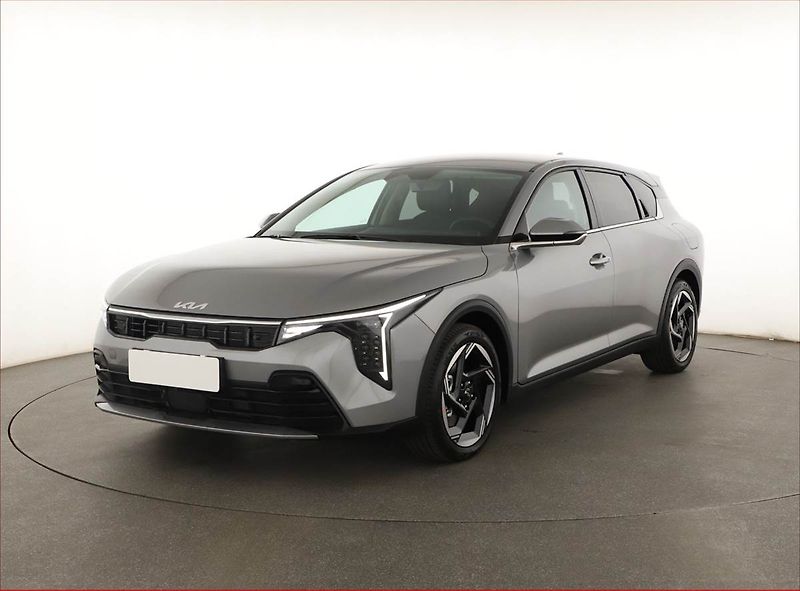 Kia K4 (2026) 1.6 T-GDI, Mrtvý úhel - fotka 2 z 25