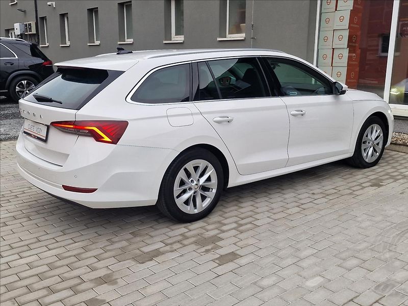 Škoda Octavia 1.5TSI G-Tec DSG Style,1.Maj. - fotka 11 z 50