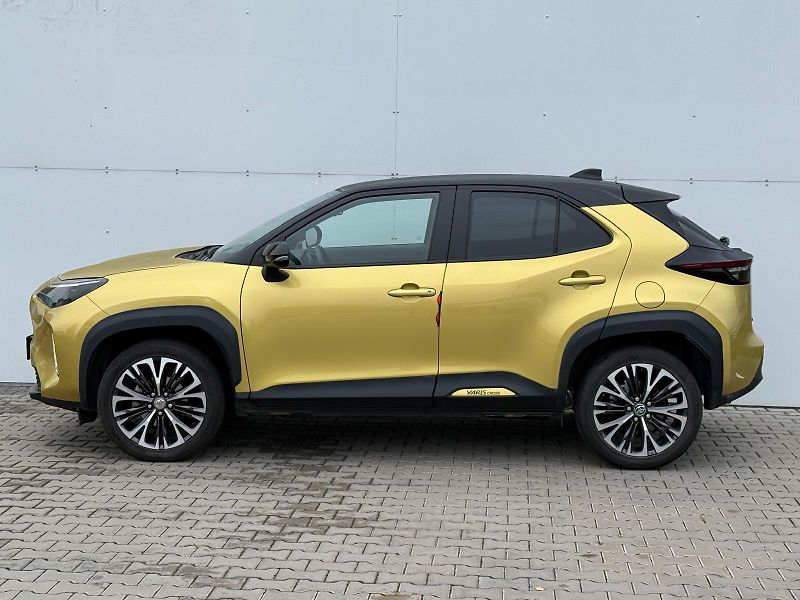 Toyota Yaris Cross 1.5 HSD e-CVT Executive FWD - fotka 3 z 27