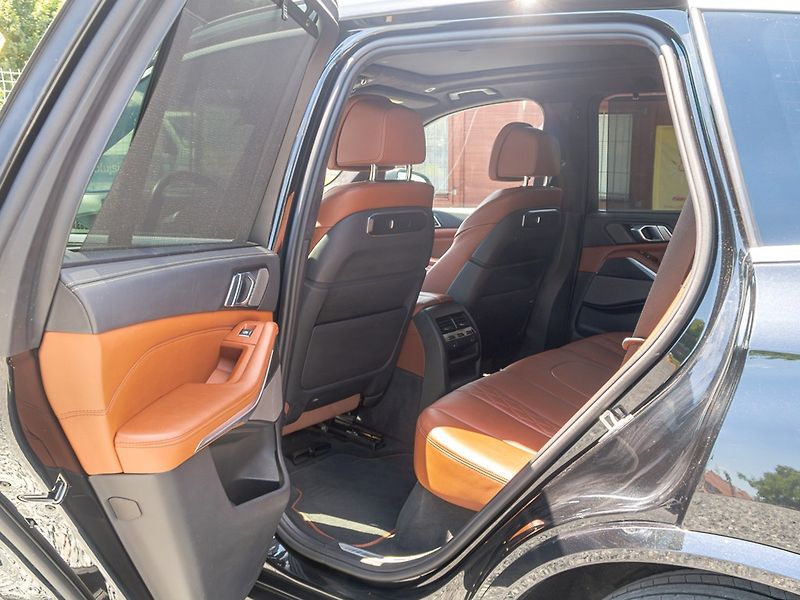 BMW X5 (2023) 3.0D 50E – NOVÉ V ČR - fotka 52 z 70