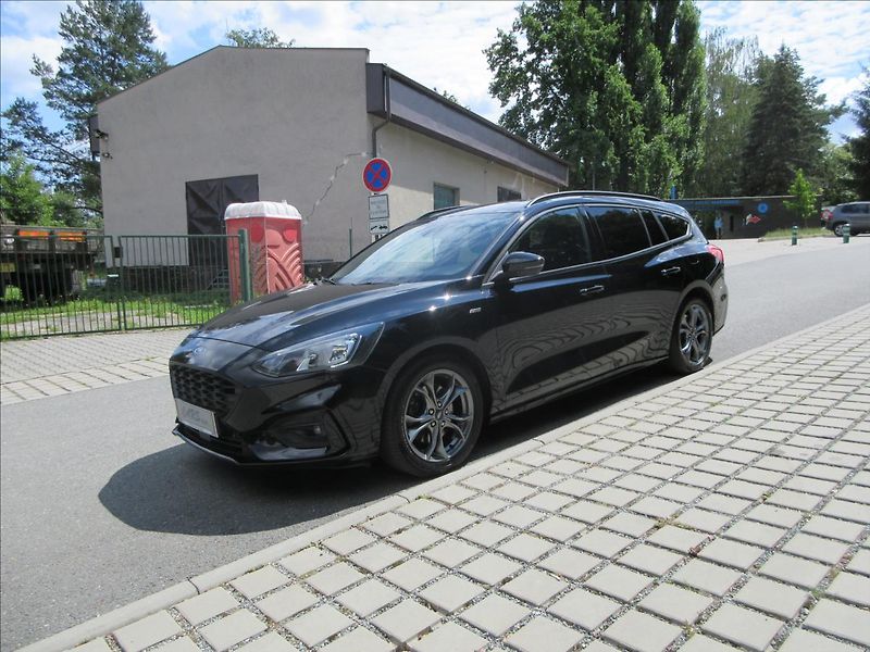 Ford Focus 1,5 i 133Kw, ST Line, Nové ČR - fotka 1 z 29