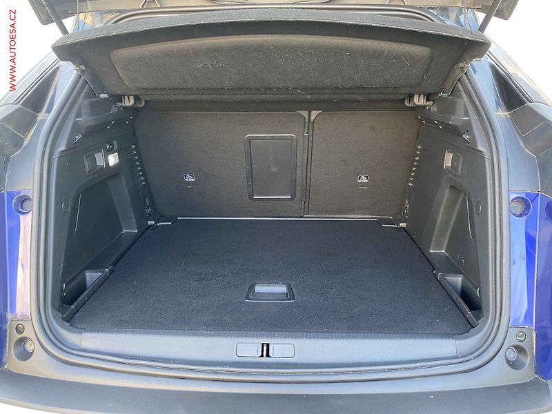 Peugeot 3008 (2018) 1.2 PT, GT Line, LED, kamera - fotka 7 z 17