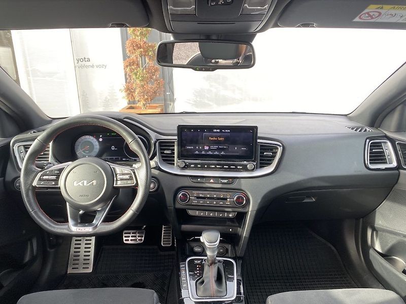 Kia ProCeed 1.6TGDi, ČR, automat, záruka - fotka 13 z 35