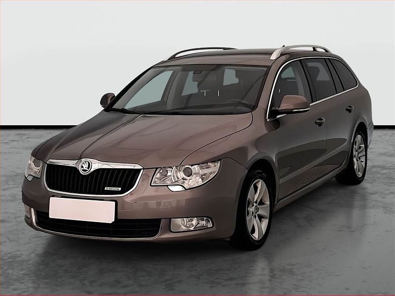 Škoda Superb (2011) Ambition Plus 1.6 TDI, Navi - fotka 2 z 20