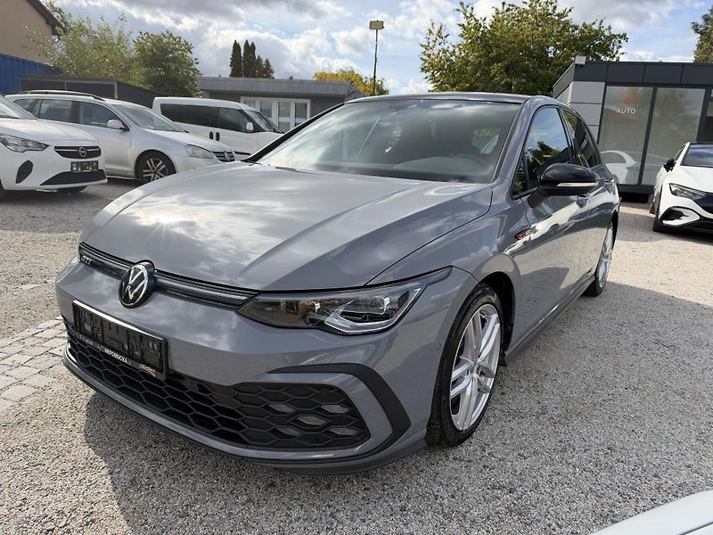 Volkswagen Golf (2022) GTI 2.0 TSI 180 KW - fotka 3 z 3