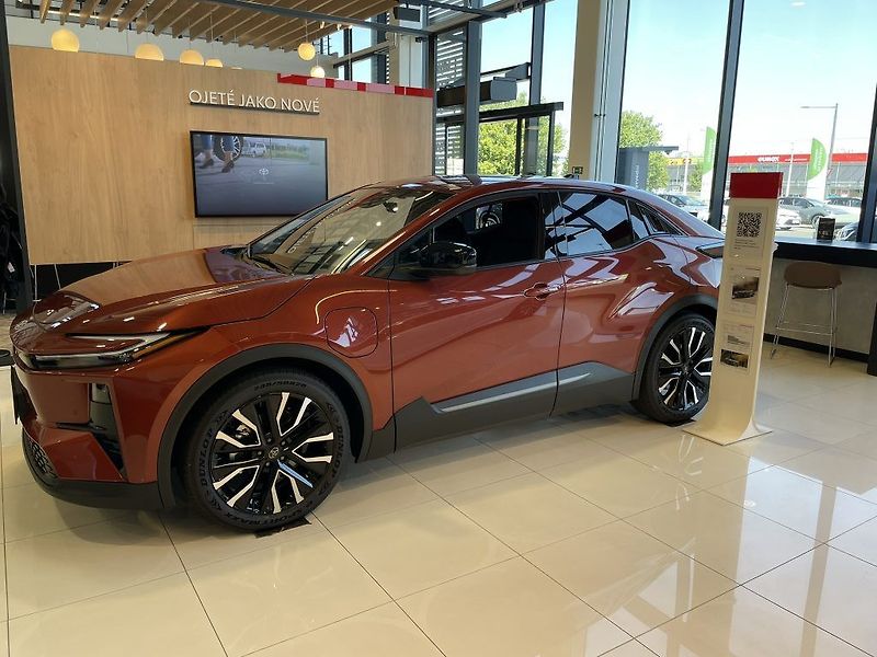 Toyota C-HR BEV 224k ODBĚR IHNED - fotka 4 z 24