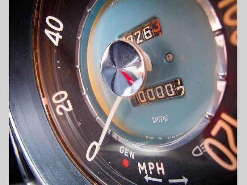 Irv Gordon a jeho nesmrtelné Volvo P1800.