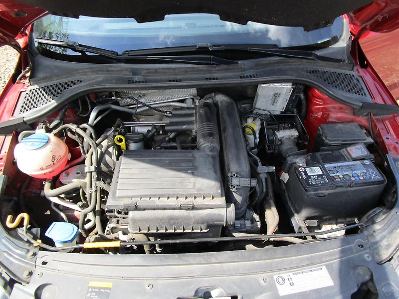 Škoda Rapid - fotka 16 z 17