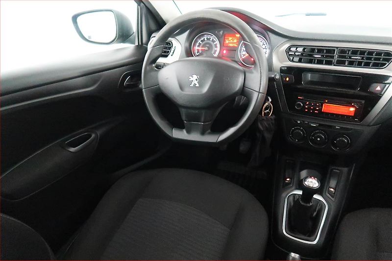 Peugeot 301 (2013) 1.2 VTi, ČR,1.maj, rezervace - fotka 7 z 15