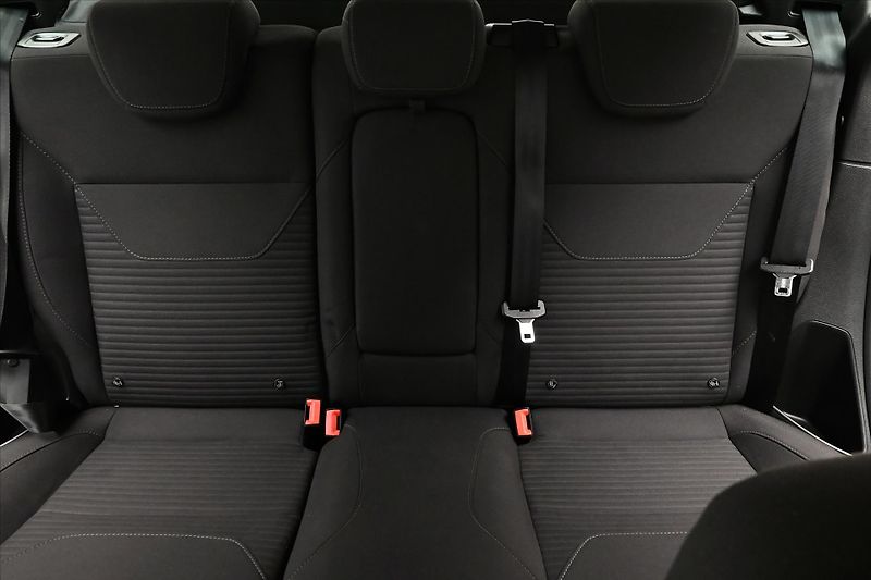Ford Focus 1,0 EcoBoost 92 kW TAŽNÉ Záruk - fotka 26 z 30