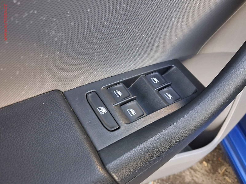 Seat Toledo (2013) 1.2 TSi, Style, navi, park - fotka 13 z 16