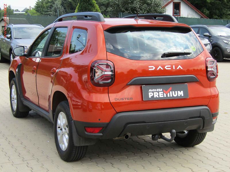 Dacia Duster (2023) 1.0TCe, 1.maj,ČR, AC, park - fotka 6 z 17