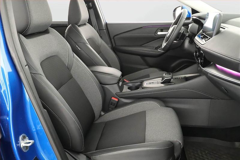 Nissan Qashqai (2025) 1.3 DIG-T MHEV, N-CONNECTA - fotka 7 z 17