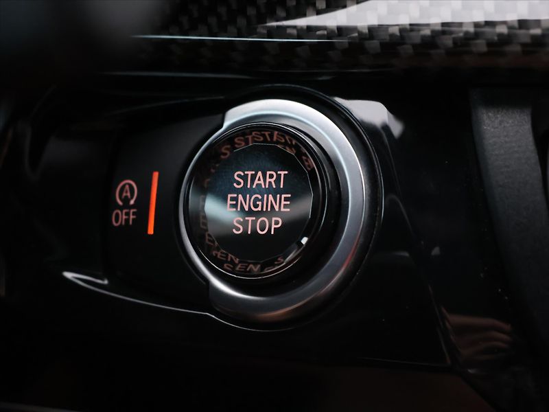 BMW X6 M 4,4 423kW xDrive Aut.klima C - fotka 24 z 38