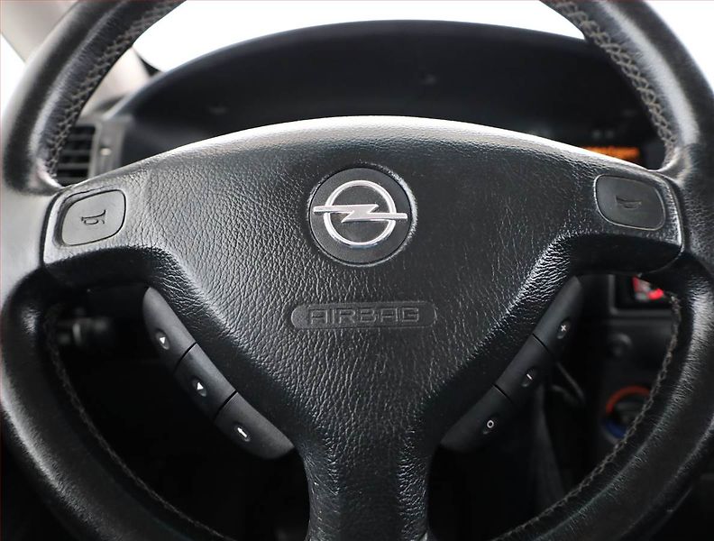 Opel Zafira (2001) 2.0 DTI 16V, 7 míst, nová STK - fotka 8 z 19