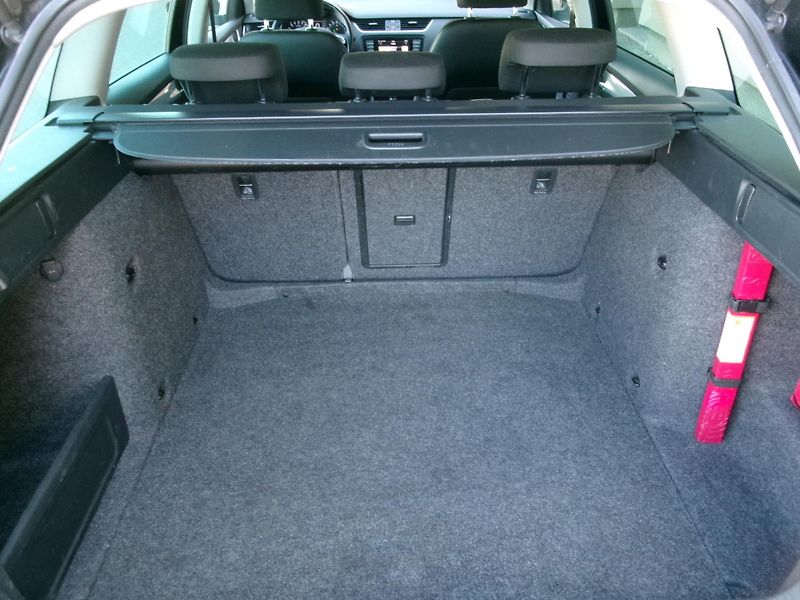Škoda Octavia 2,0 TDI AUTOKLIMA - fotka 13 z 40