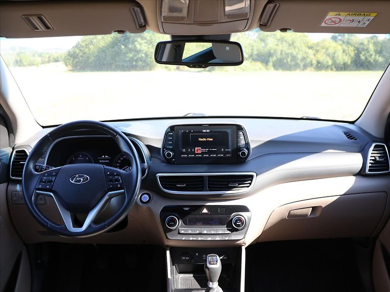 Hyundai Tucson 1,6 CRDI 100 kW 4x4 LED CZ - fotka 27 z 35