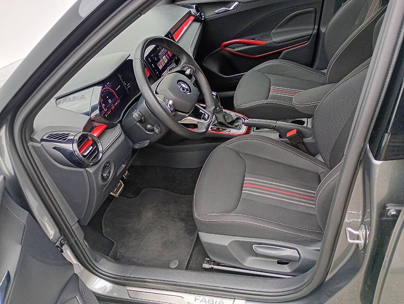 Škoda Fabia (2024) 1.0 TSI 85 kW DSG Monte Carlo - fotka 13 z 35