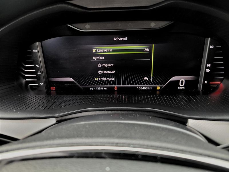 Škoda Kamiq 1,0 TSI,TFT,NAVI,VÝHŘEV,KLIMA - fotka 26 z 50