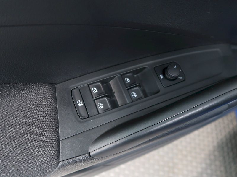 Škoda Fabia (2025) SELECTION 1.0TSI 70KW - fotka 36 z 38