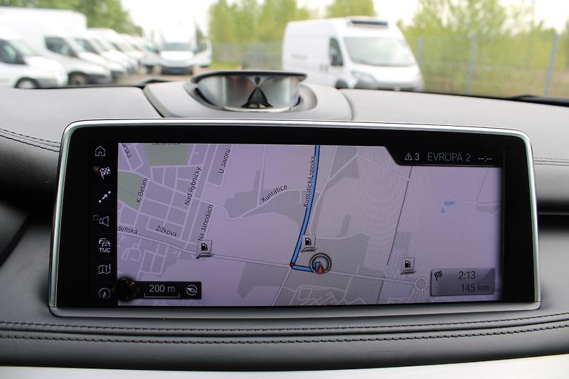 BMW X5 xDrive35i Bang&Olufsen Webasto - fotka 16 z 33